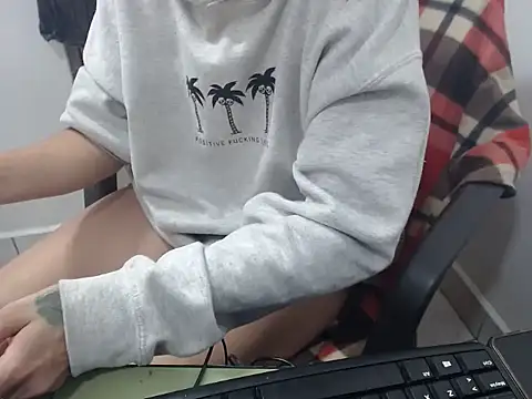 monica loveet online show from September 19, 7:29 am