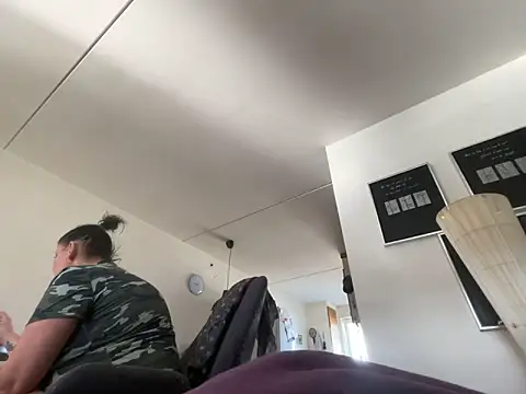 Tina-Maria online show from October 18, 11:46 am