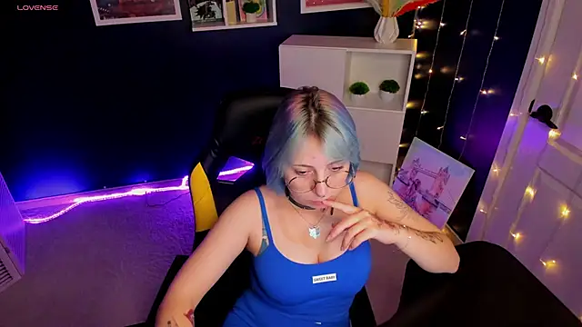 Penny Stanley online show from September 16, 3:14 am