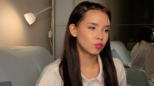 slyshypie online show from September 13, 2:47 pm