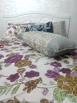 Hot-lino online show from September 13, 1:13 am