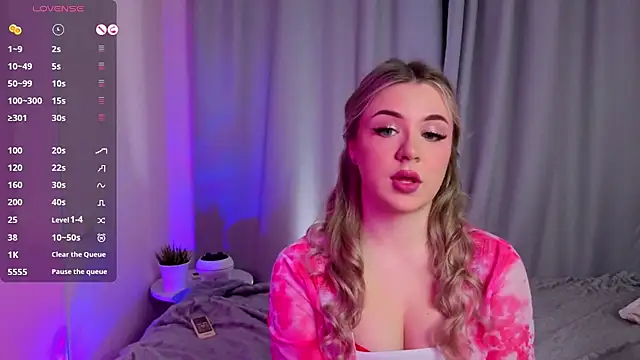 AliaBuerstatte online show from November 9, 7:21 pm