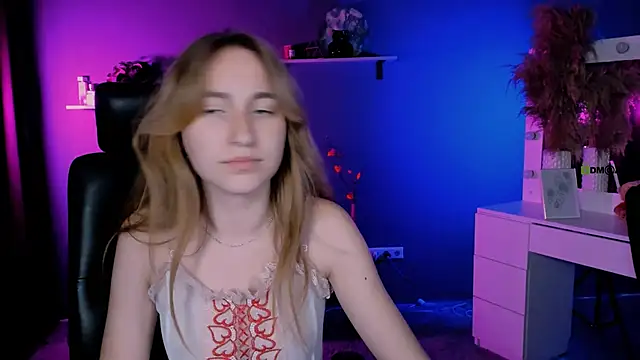 beauty ginger  online show from October 9, 3:27 pm