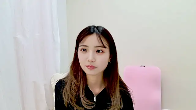 -yuina-23 online show from October 24, 4:25 pm