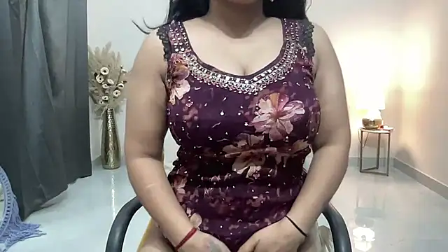 piyassi  divya online show from July 20, 6:19 pm
