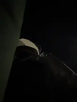 AlannaEvons online show from April 10, 12:05 am