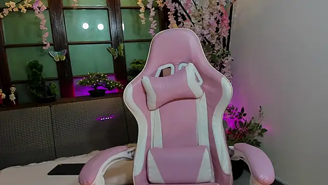 emma ayala online show from January 10, 7:07 pm