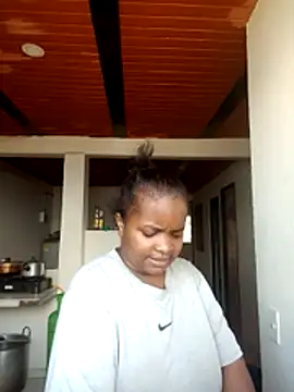 isabella brown1 online show from December 20, 5:06 pm