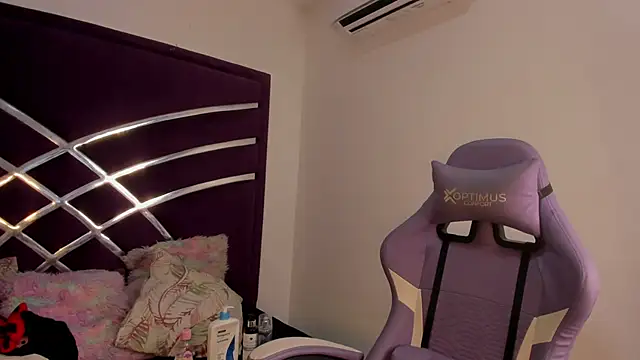 babilett online show from April 18, 8:31 pm