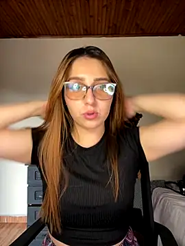 CoraVibes online show from September 24, 7:57 pm