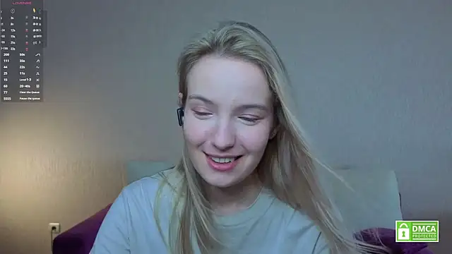 HongTomczak online show from June 10, 7:40 am