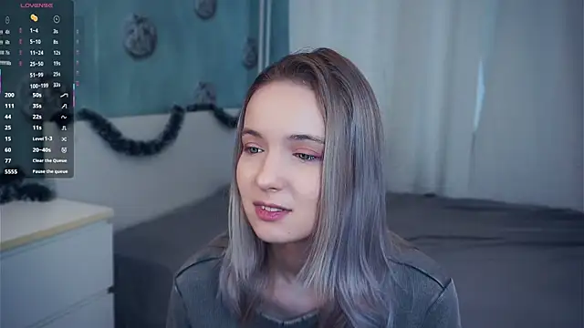 HongTomczak online show from January 13, 9:46 am