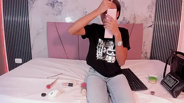 Mia Duarte1 online show from April 4, 12:26 pm