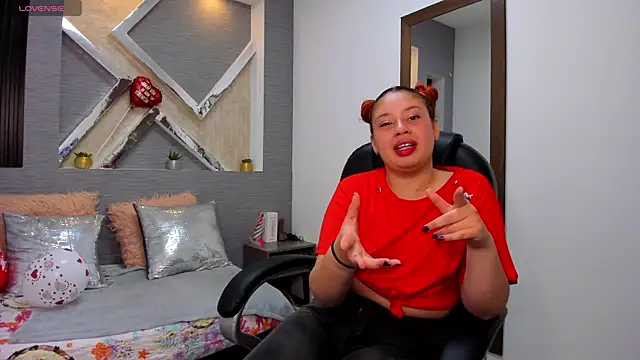 roxana santini online show from October 2, 2:55 pm