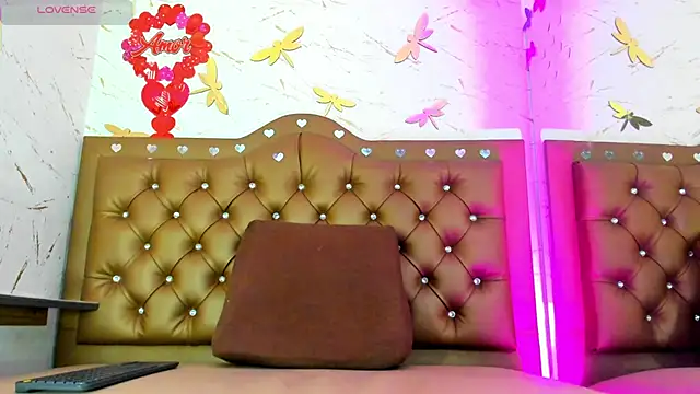 Zoe-Johnson  online show from September 21, 10:08 pm