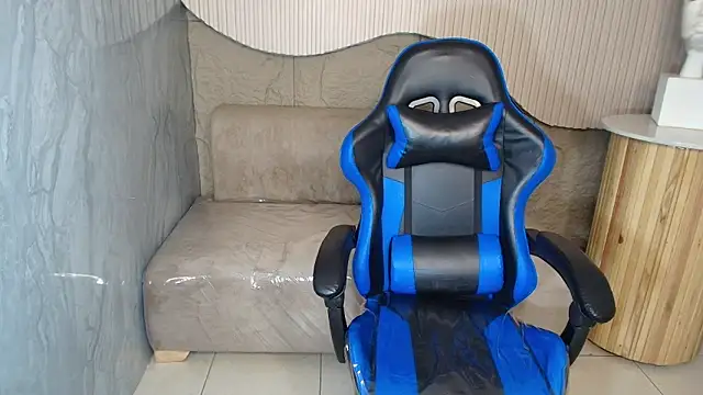 roux r online show from October 25, 4:09 am