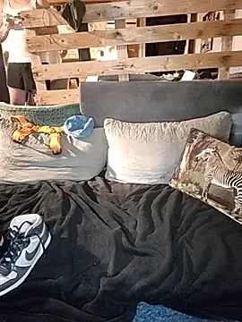 Titilouonlyf69 online show from February 6, 3:54 am