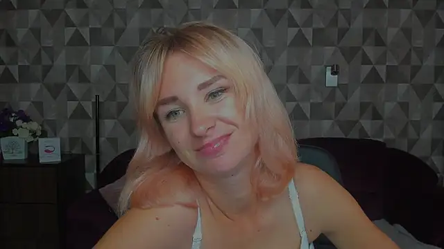 MeryMidnight online show from September 9, 6:02 am