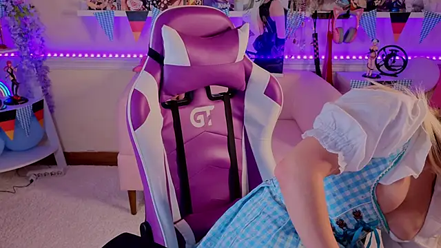 Sonia Meow online show from October 4, 12:44 pm