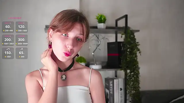 CameliaGlaue online show from September 15, 11:18 am