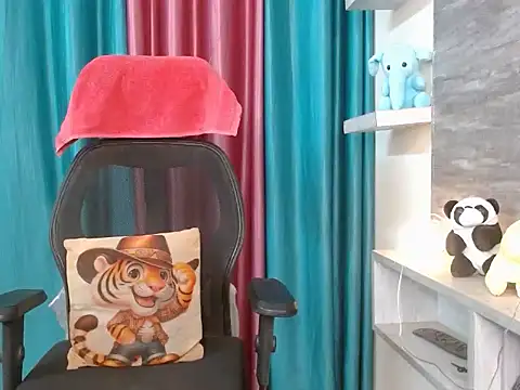 Your candy 47 online show from April 28, 3:38 pm