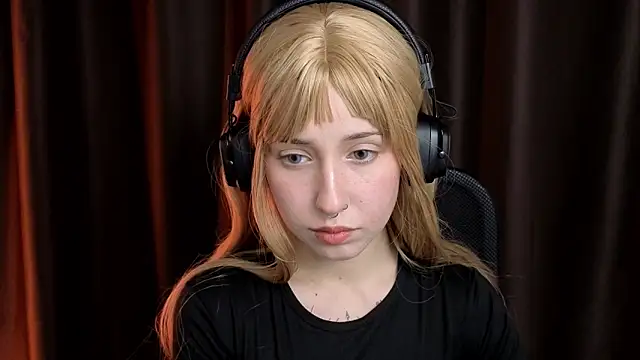 YukiMisa online show from December 14, 2:56 pm