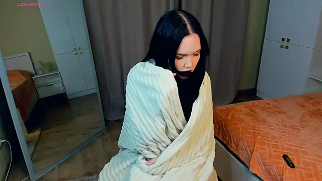 JuliannaGilfoy online show from September 10, 7:47 pm