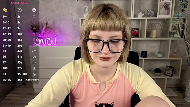 EchoBloom online show from October 18, 11:02 am