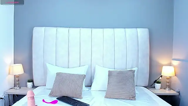 ScarletStarr online show from October 24, 4:30 am