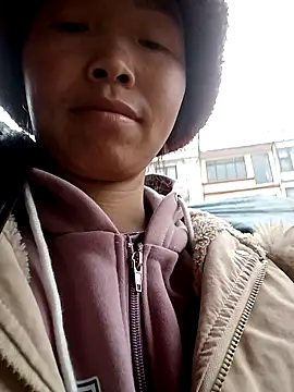 hera-00 online show from January 15, 2:17 am