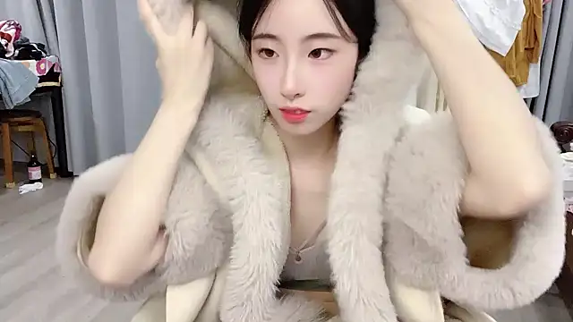 Freya7777 online show from September 20, 12:47 pm