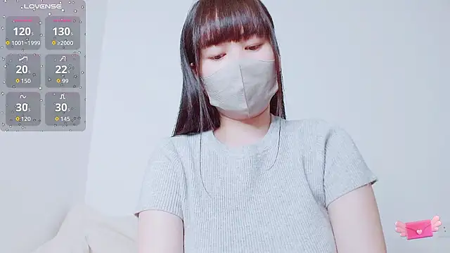 Zinzin chan online show from April 18, 5:37 pm