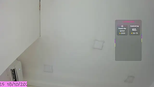 Ariel Versace online show from October 18, 9:27 pm