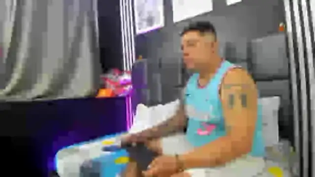 Hornycouple Hot online show from October 14, 12:41 pm