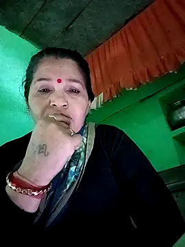 Manavi x online show from February 22, 9:10 am