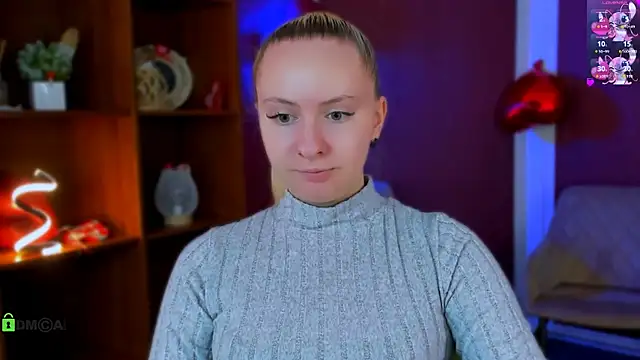 mila glow1 online show from February 12, 12:40 pm