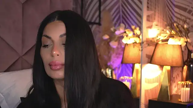 EvaRhea online show from February 17, 4:12 am