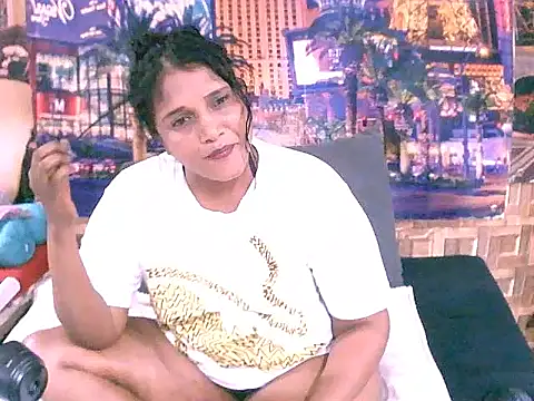 IndianSexyLady4u online show from October 12, 5:26 pm