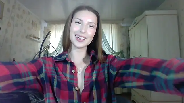 RuxaShade online show from October 2, 1:16 pm