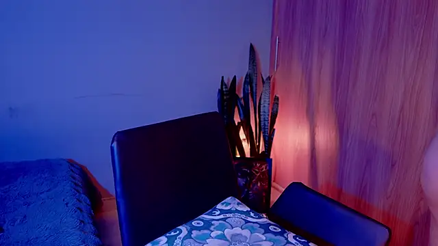 liiliith    online show from October 5, 1:32 am