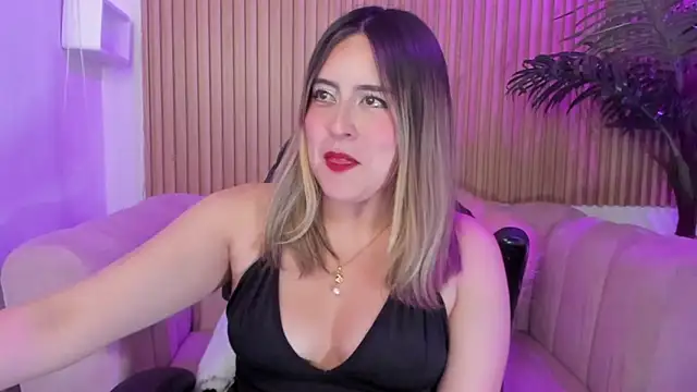 Jenny Wolridge  online show from October 12, 12:13 am