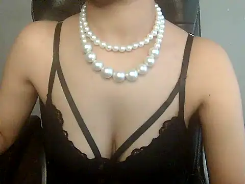 akankshapuri online show from September 18, 7:40 am