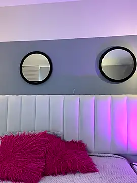 Mila Hank  online show from October 17, 2:20 pm