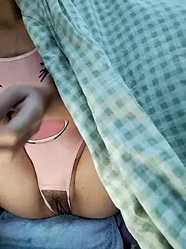 Lyly suri07 online show from January 8, 5:50 pm