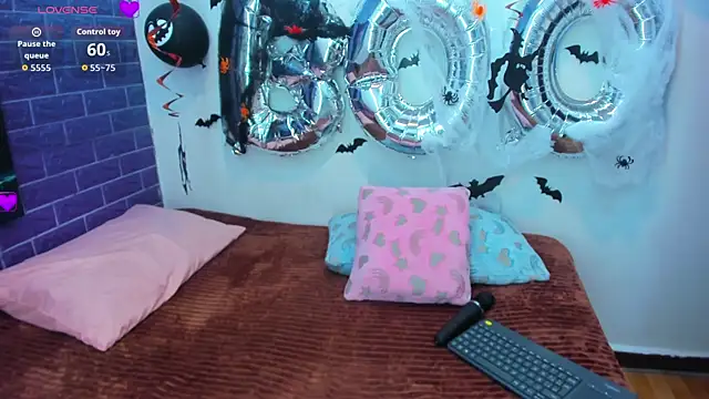 Cora 222 online show from October 30, 11:44 am