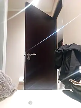 trickyOne online show from September 15, 8:05 pm