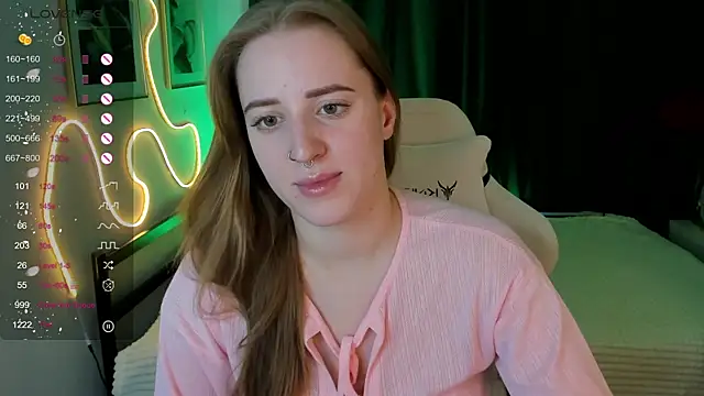 Alice Cire online show from December 18, 2:33 pm