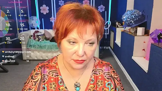 Kira Kenett online show from December 1, 1:36 pm