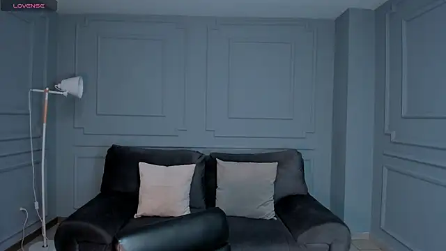 LaurentConnor online show from November 8, 3:44 am