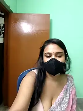 naughty nataasa online show from November 12, 10:13 am